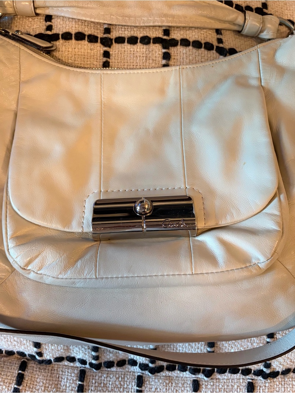 Coach Cream Leather Shoulder/ Crossbody Bag with Silver Hardware